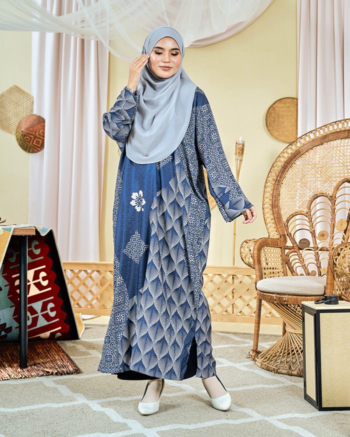 Kaftan Batik Sultanah - Elaina Whale Blue - Image 2