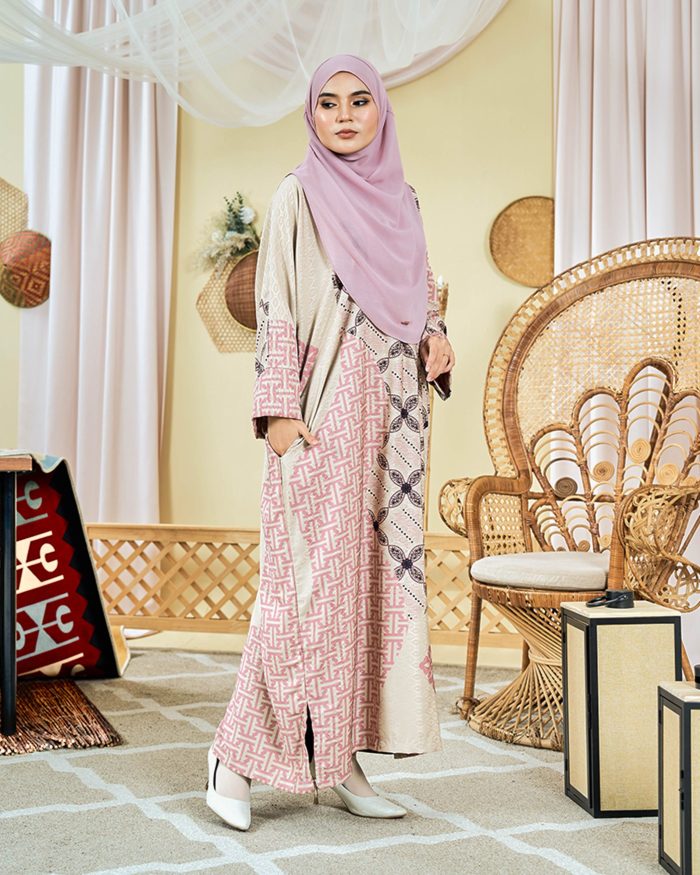 Kaftan Batik Sultanah - Kartika Blush Pink - Image 2