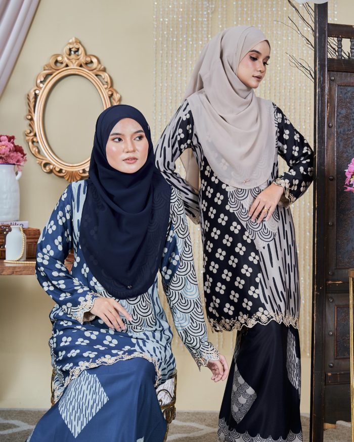 Baju Kurung Moden Sulam Batik Sultanah 9.0 - Embun Navy Blue - Image 5