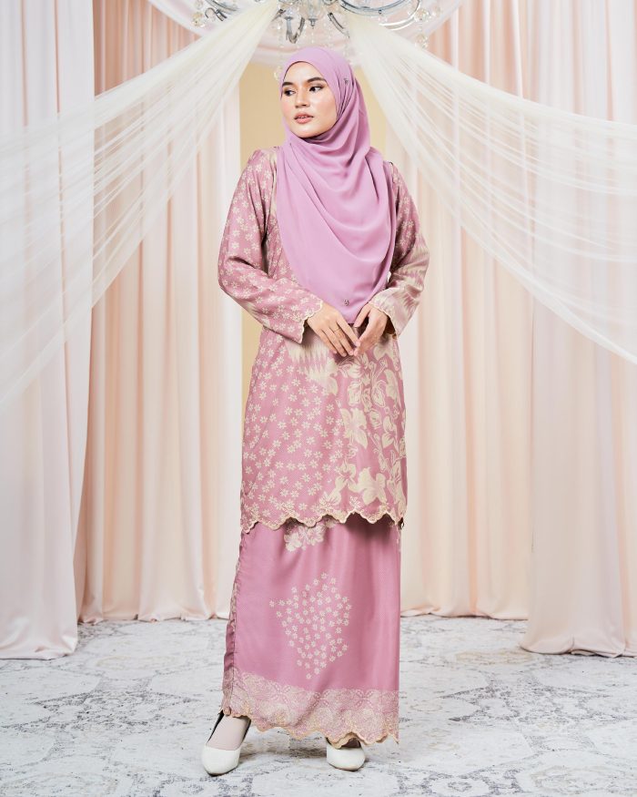 Baju Kurung Moden Batik Puteri Maya Laluna X MCC - Candy Pink - Image 5