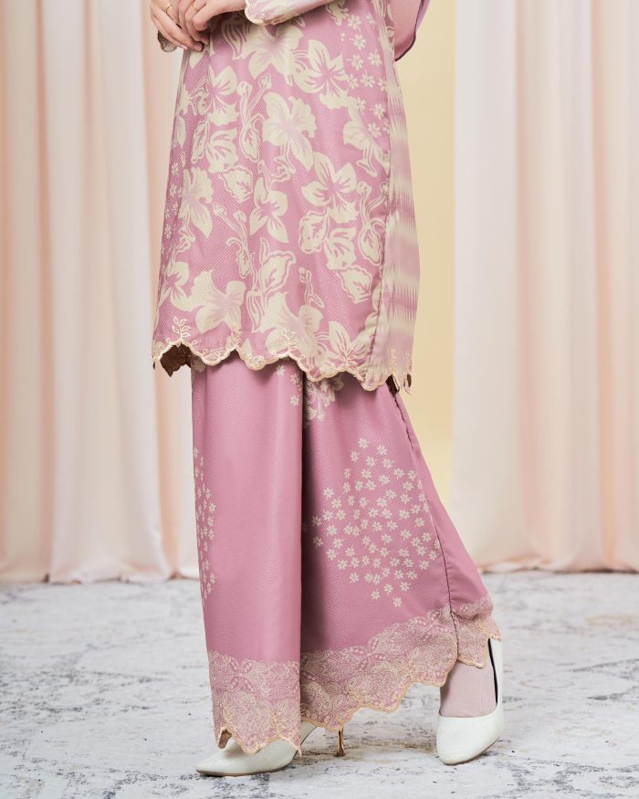 Baju Kurung Moden Batik Puteri Maya Laluna X MCC - Candy Pink - Image 3