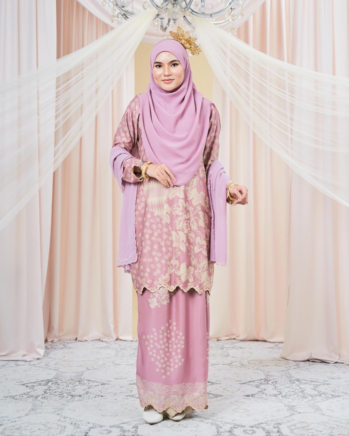 Baju Kurung Moden Batik Puteri Maya Laluna X MCC - Candy Pink