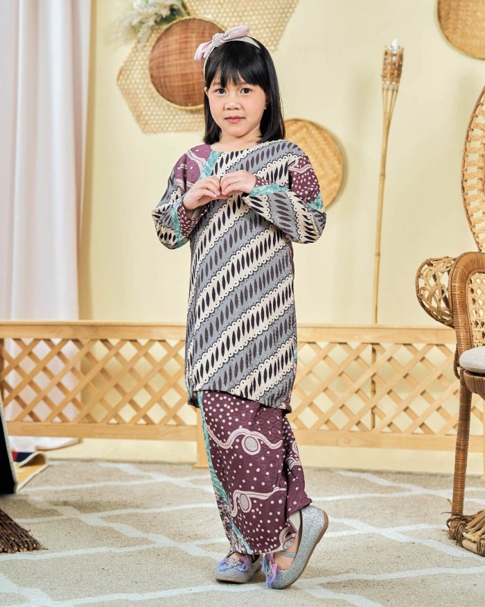 Baju Kurung Moden Batik Sultanah Kids 9.0 - Armani Plum Purple - Image 2