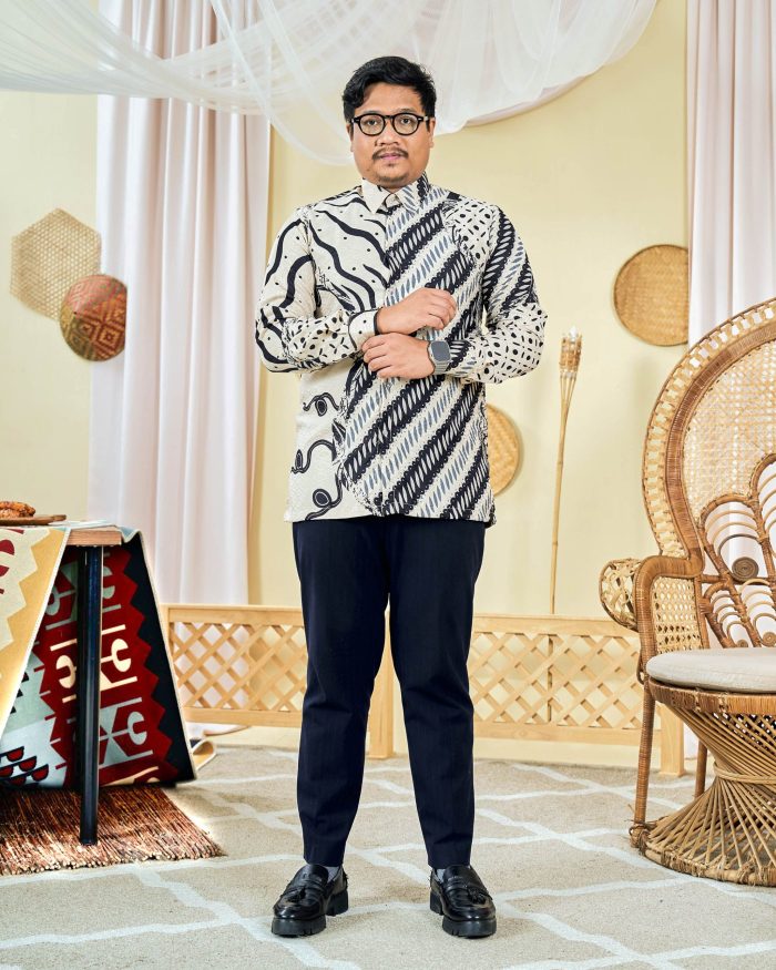 Baju Kemeja Batik Sultan 9.0 - Armani Creamy Latte - Image 3