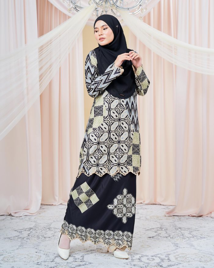 Baju Kurung Moden Batik Puteri Sari Laluna X MCC - Charcoal Black - Image 4