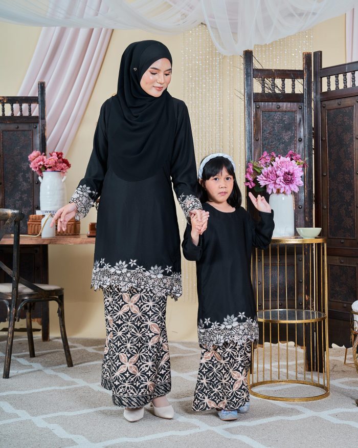 Baju Kurung Moden Batik Lace Sultanah 10.0 - Adlina Black - Image 6