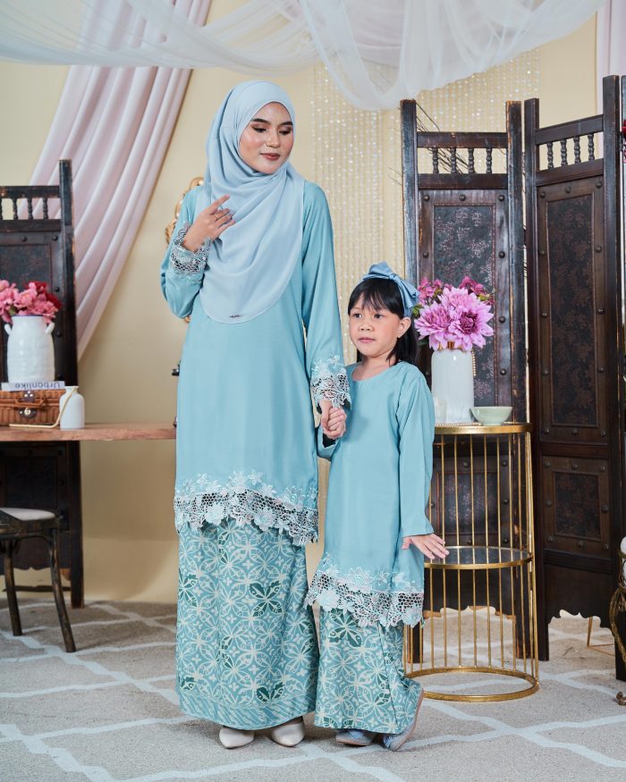 Baju Kurung Moden Batik Lace Sultanah Kids 10.0 - Adlina Sky Blue - Image 4