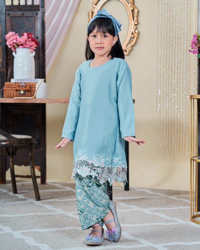 Baju Kurung Moden Batik Lace Sultanah Kids 10.0 - Adlina Sky Blue