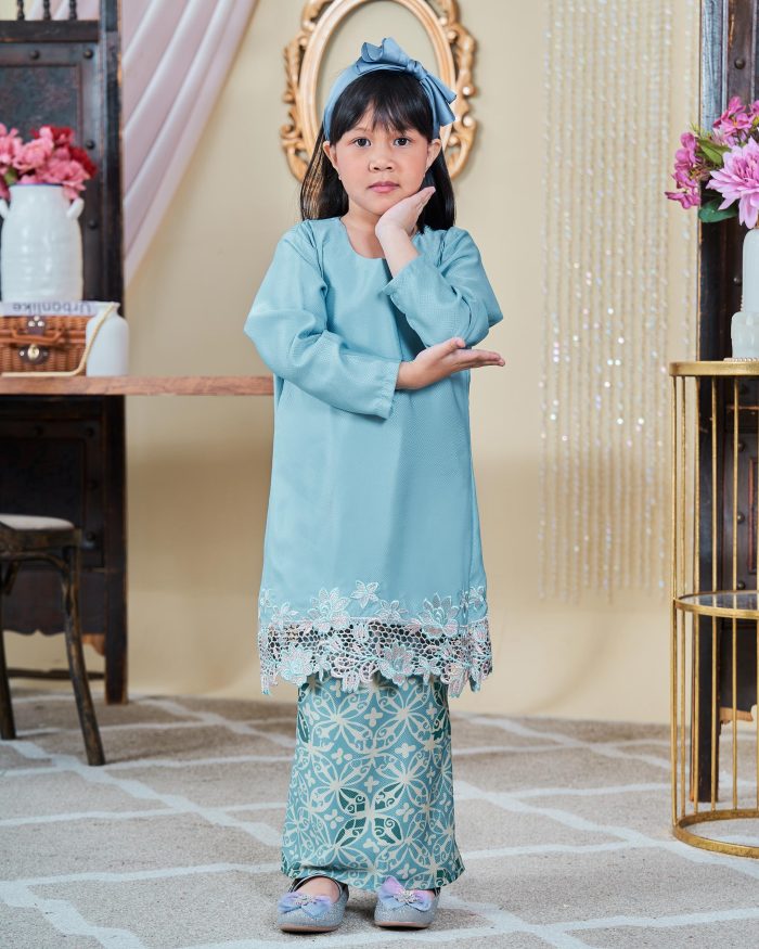 Baju Kurung Moden Batik Lace Sultanah Kids 10.0 - Adlina Sky Blue - Image 3