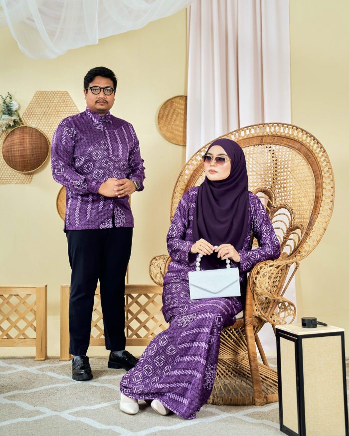 Baju Kurung Moden Batik Sultanah 8.0 - Akbar Purple Iris - Image 4