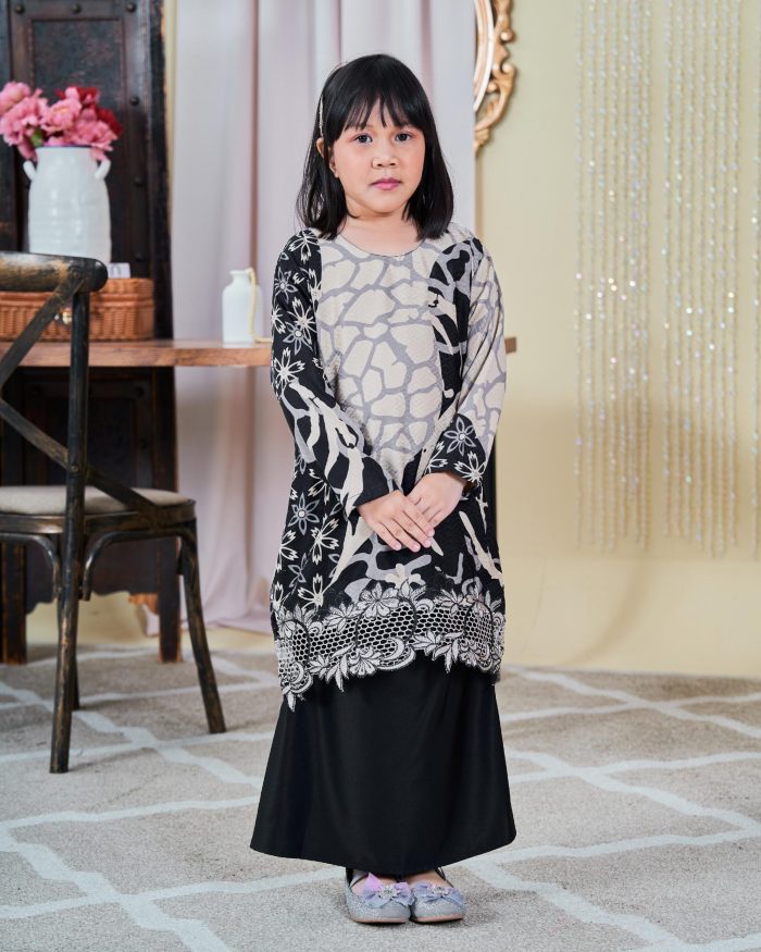 Baju Kurung Moden Batik Sulam Sultanah Kids 10.0 - Alena Black