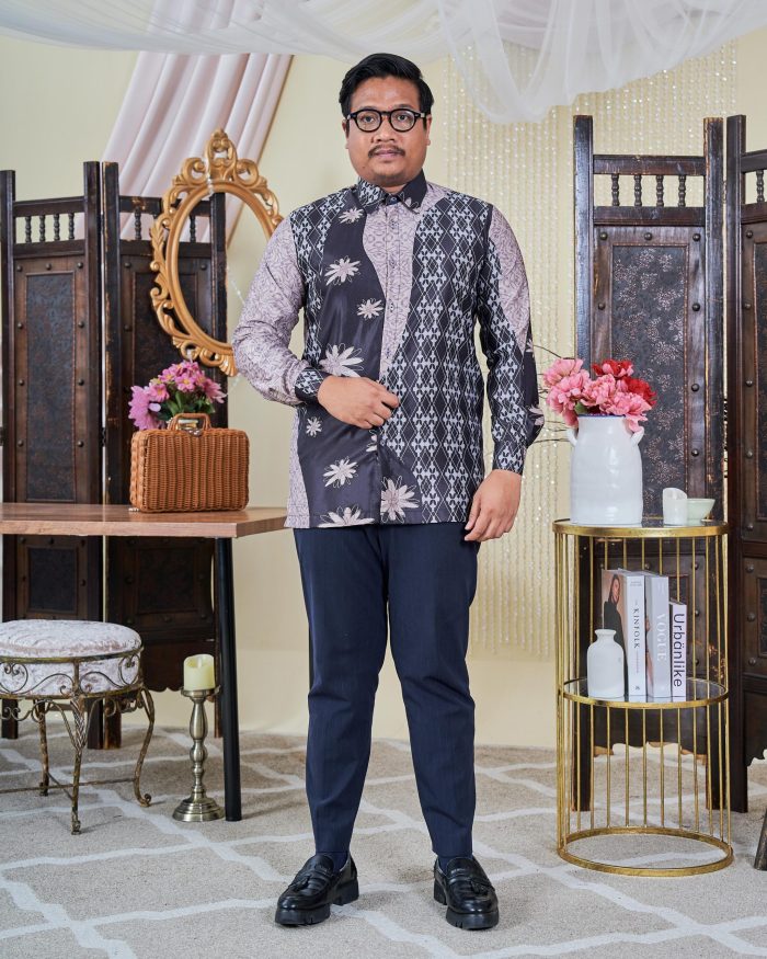 Kemeja Batik Sultan 9.0 - Arena Black Sable - Image 3