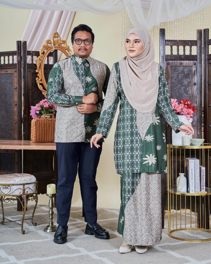 Baju Kurung Moden Batik Sultanah 9.0 - Arena Emerald Green - Image 6