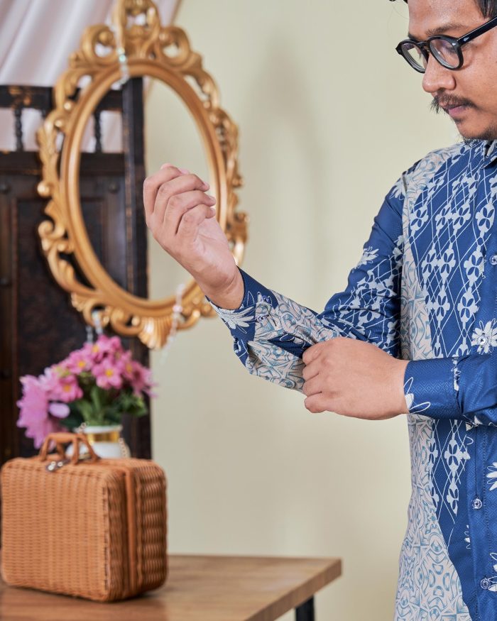 Kemeja Batik Sultan 9.0 - Arena Spruce Blue - Image 2