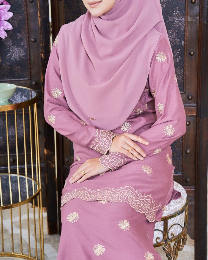 Baju Kurung Moden Sulam Songket Dayang Adelia - Flamingo Pink - Image 5