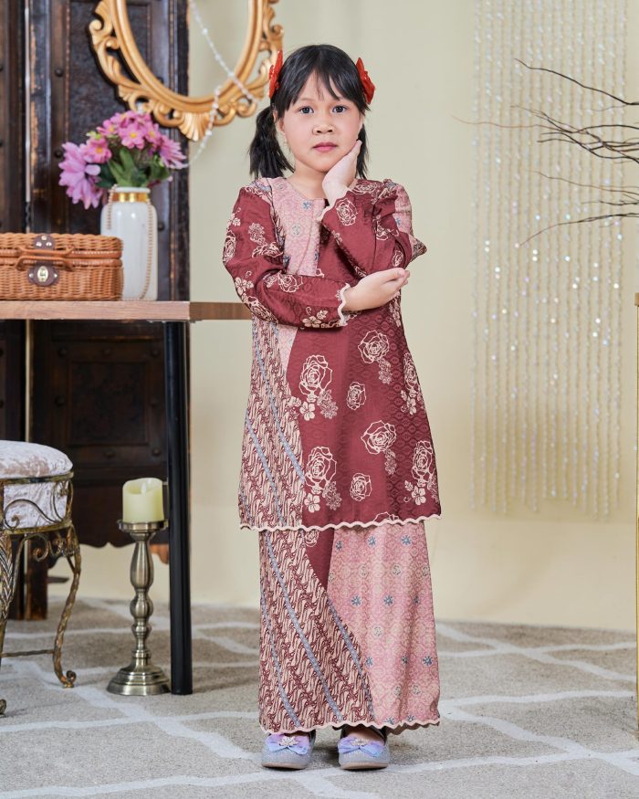 Baju Kurung Moden Batik Sultanah Kids 9.0 - Jiwa Rose Maroon - Image 2