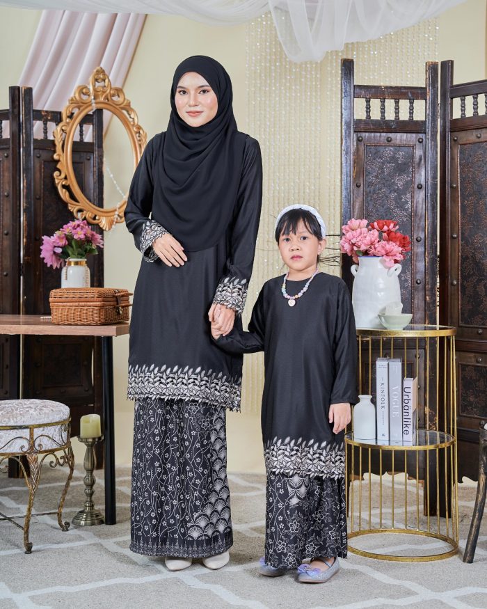 Baju Kurung Moden Batik Sulam Sultanah 10.0 - Adira Black - Image 4