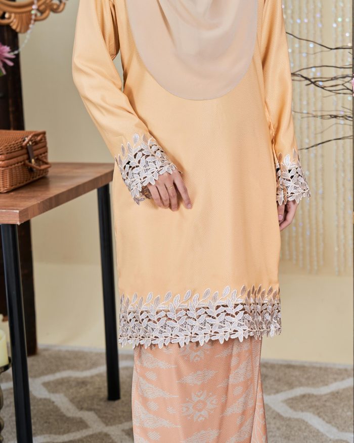 Baju Kurung Moden Batik Sulam Sultanah 10.0 - Adira Custard - Image 2