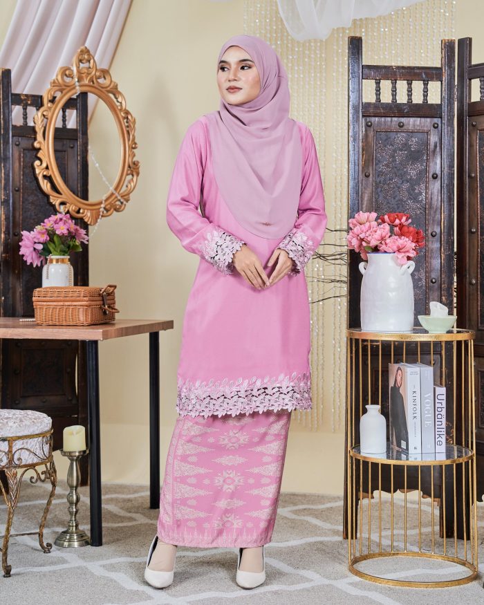 Baju Kurung Moden Batik Sulam Sultanah 10.0 - Adira Hot Pink