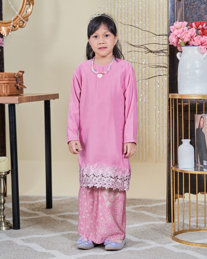 Baju Kurung Moden Batik Sulam Sultanah Kids 10.0 - Adira Hot Pink