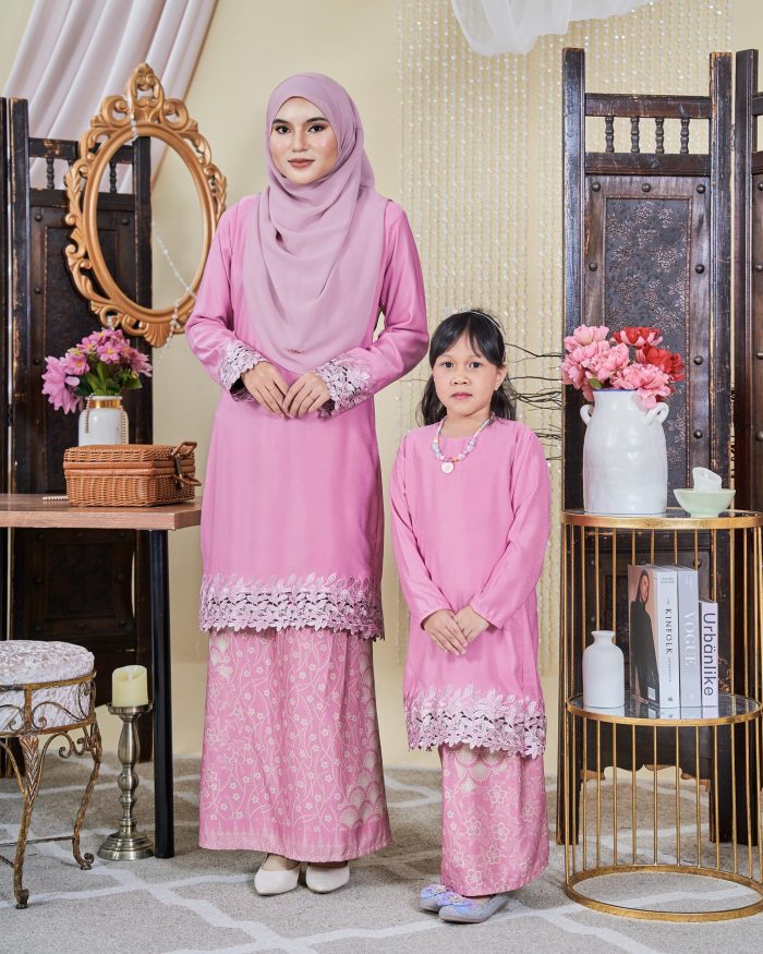 Baju Kurung Moden Batik Sulam Sultanah 10.0 - Adira Hot Pink - Image 3