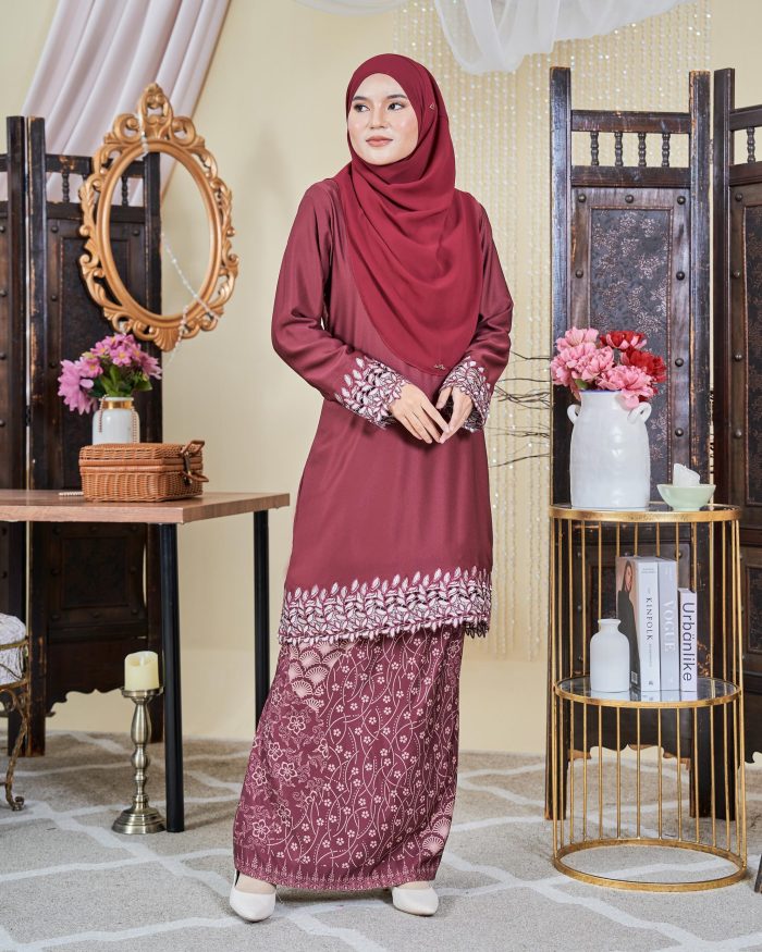 Baju Kurung Moden Batik Sulam Sultanah 10.0 - Adira Maroon - Image 3