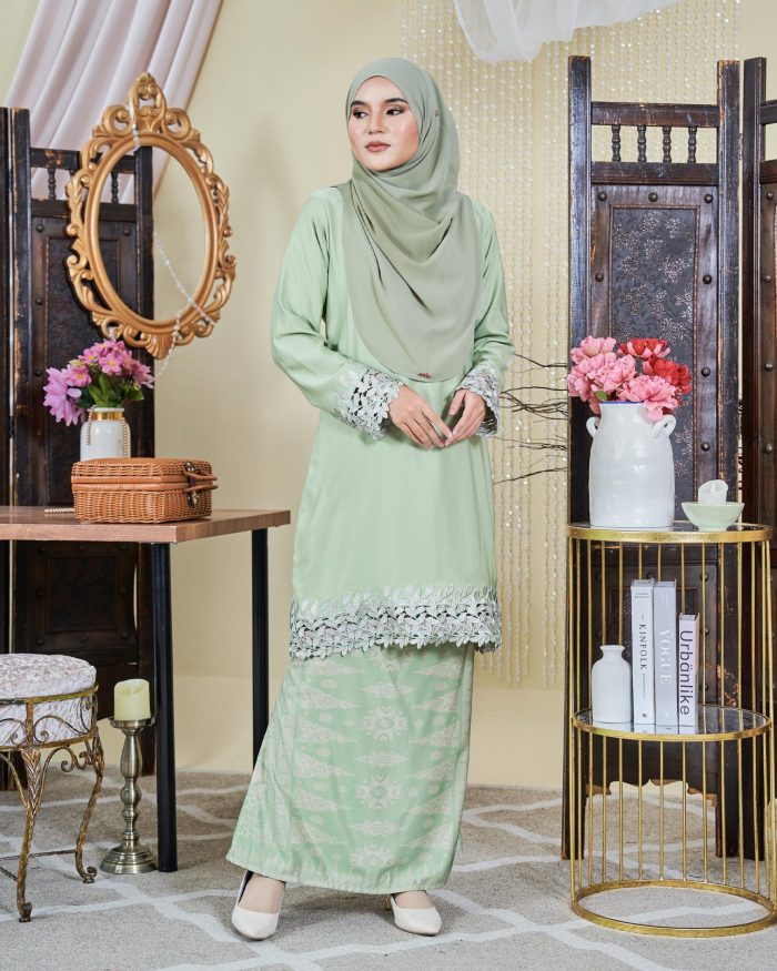 Baju Kurung Moden Batik Sulam Sultanah 10.0 - Adira Pistachio - Image 3