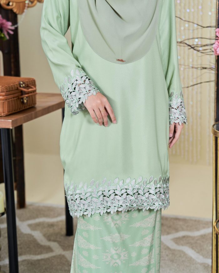 Baju Kurung Moden Batik Sulam Sultanah 10.0 - Adira Pistachio - Image 2