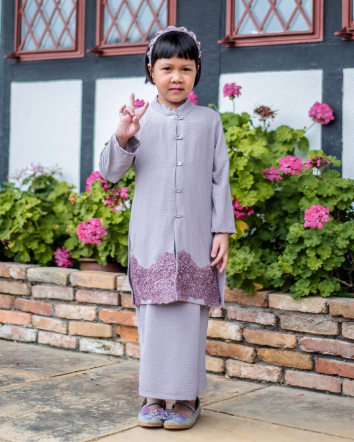 Baju Kebarung Sultanah Kids - Nilamsari Dusty Lilac - Image 3