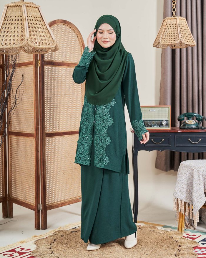 Baju Kebarung Sultanah - Nilamsari Emerald Green