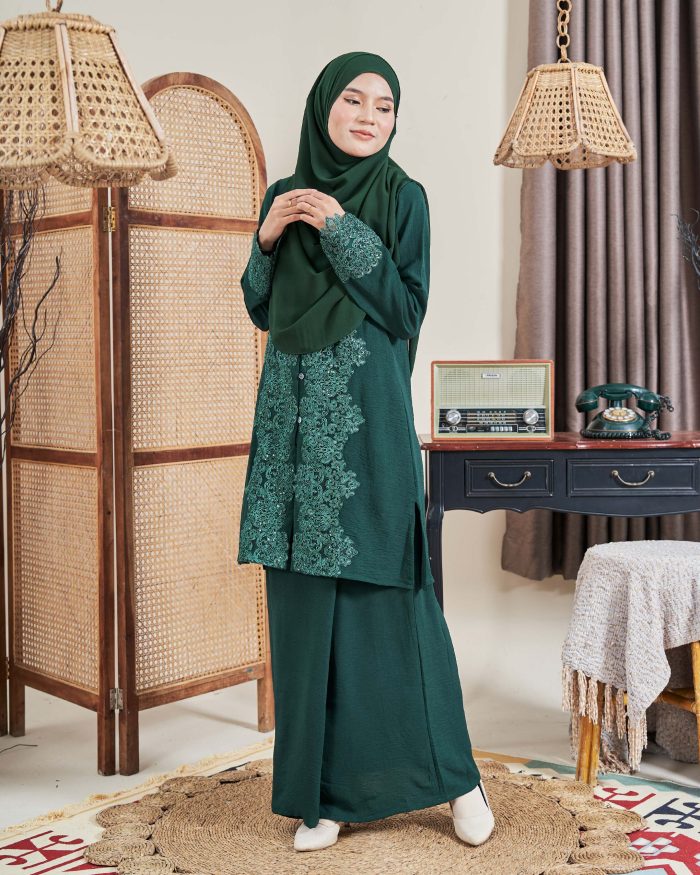 Baju Kebarung Sultanah - Nilamsari Emerald Green - Image 2