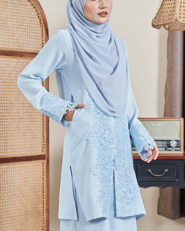 Baju Kebarung Sultanah - Nilamsari Light Blue - Image 3