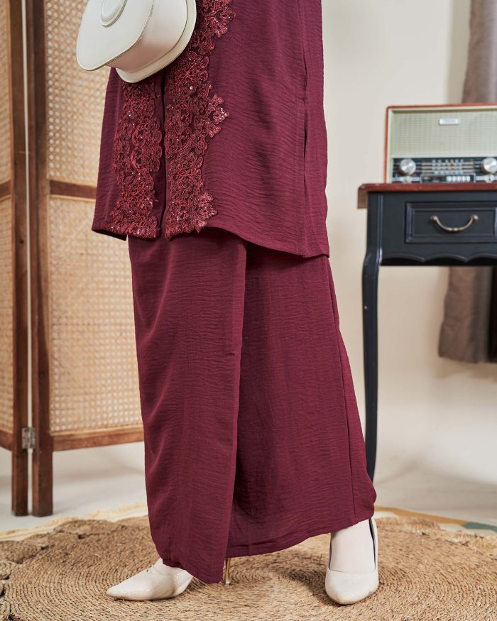 Baju Kebarung Sultanah - Nilamsari Maroon - Image 4