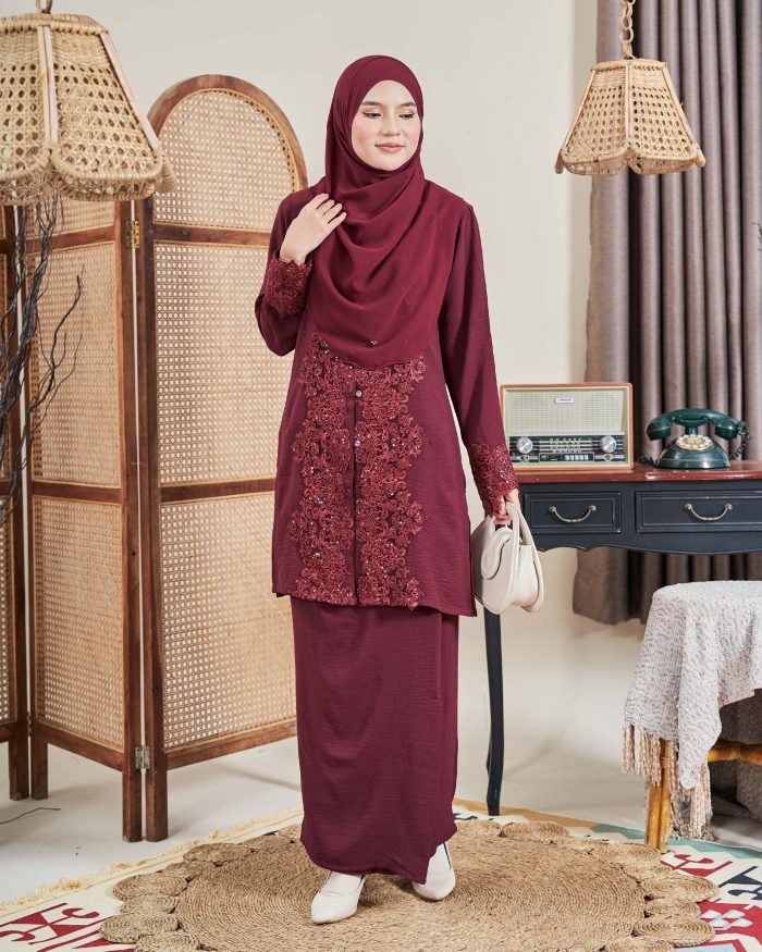 Baju Kebarung Sultanah - Nilamsari Maroon - Image 2