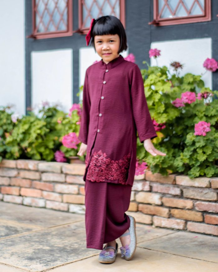 Baju Kebarung Sultanah Kids - Nilamsari Maroon - Image 2