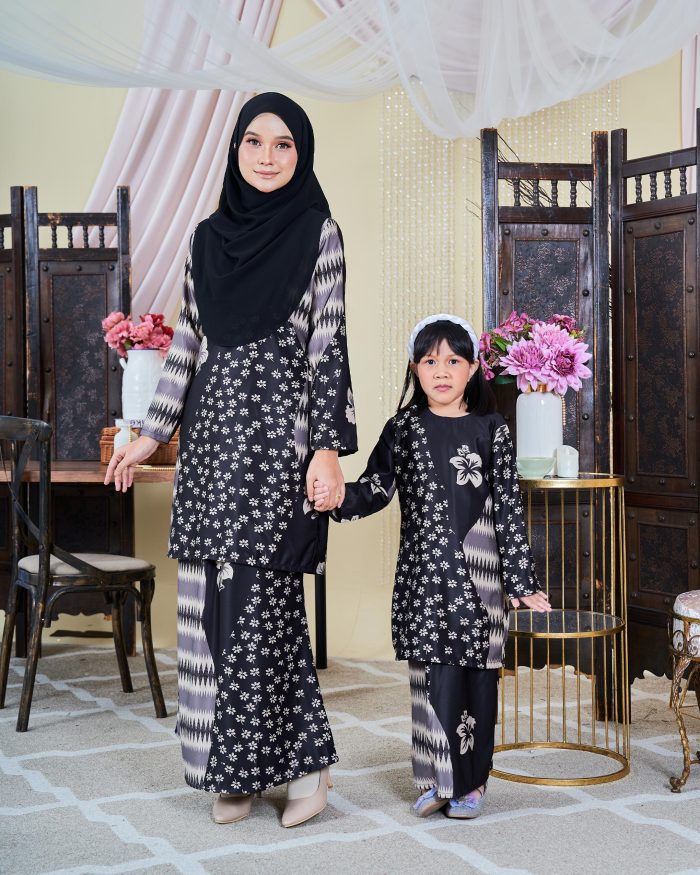 Baju Kurung Moden Batik Sultanah 9.0 - Rayana Ash Black - Image 5