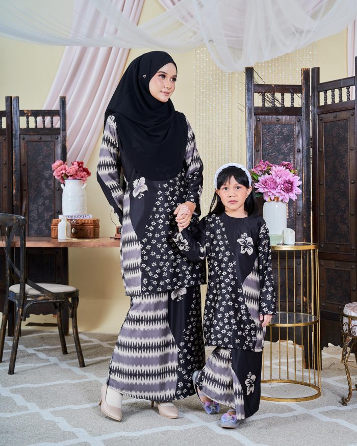 Baju Kurung Moden Batik Sultanah Kids 9.0 - Rayana Ash Black - Image 4