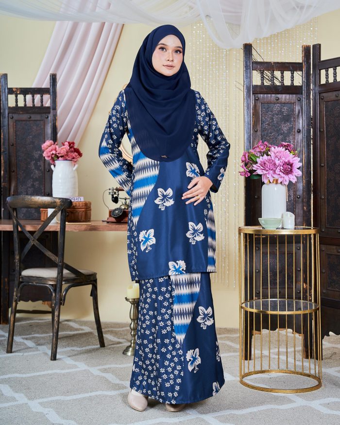 Baju Kurung Moden Batik Sultanah 9.0 - Rayana Dark Blue