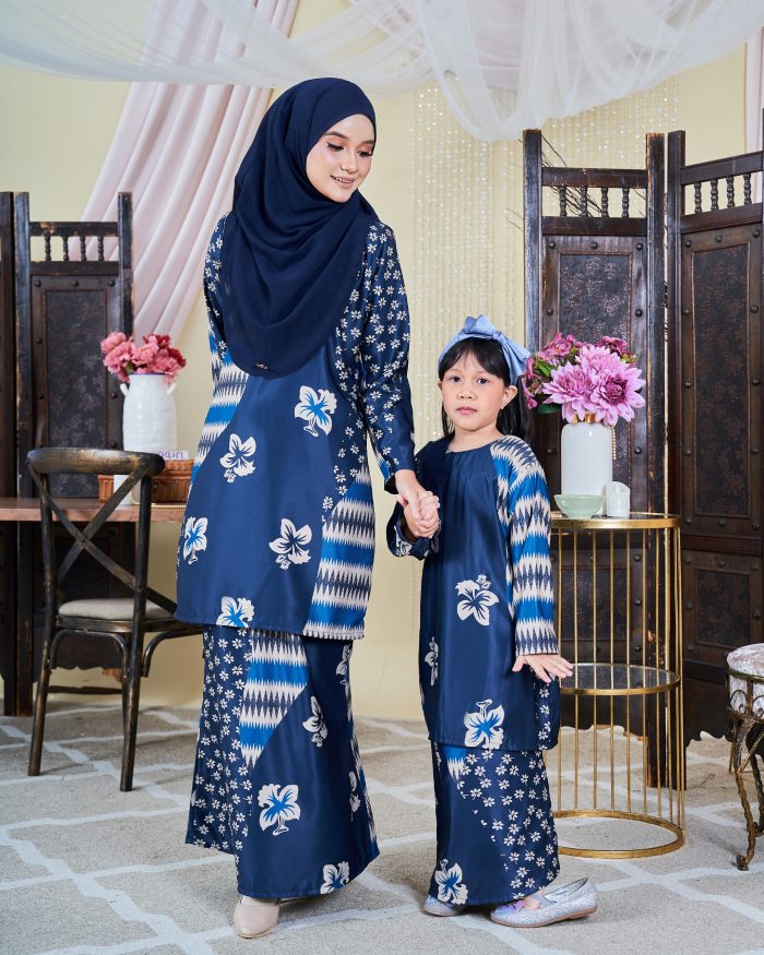 Baju Kurung Moden Batik Sultanah Kids 9.0 - Rayana Dark Blue - Image 2