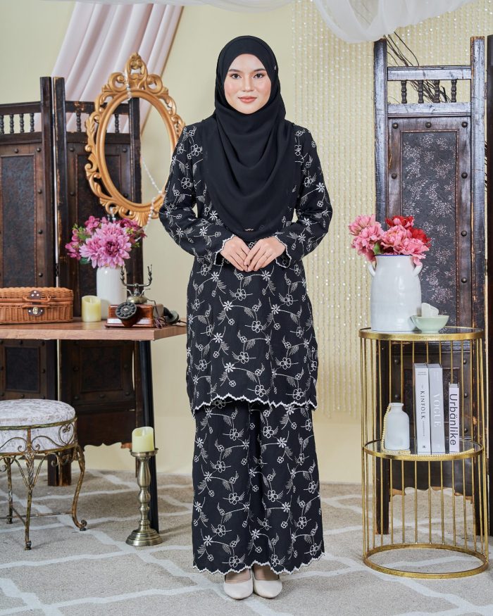 Baju Kurung Moden Sulam Sultanah - Seri Jade Black