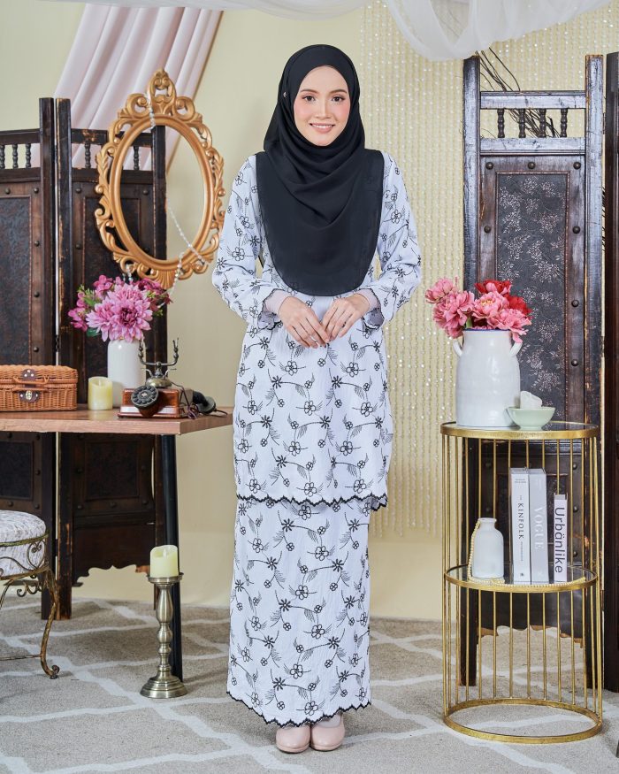 Baju Kurung Moden Sulam Sultanah - Seri Pure White