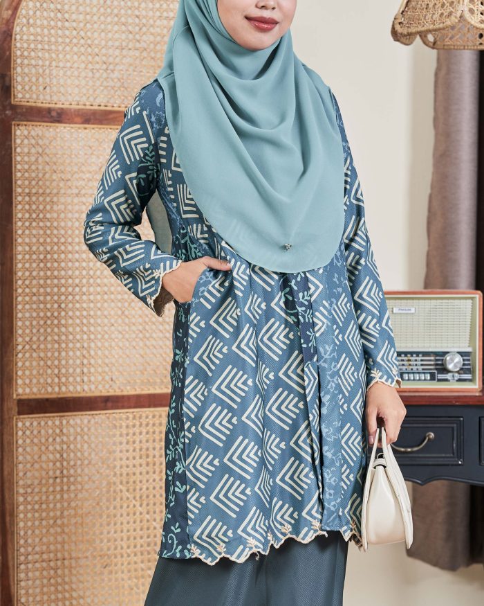 Baju Kebarung Sultanah - Setialam Aqua Turquoise - Image 3