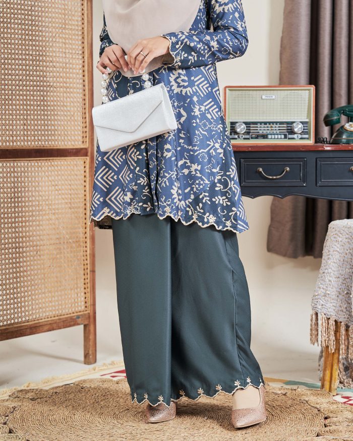 Baju Kebarung Sultanah - Setialam Dark Teal - Image 4