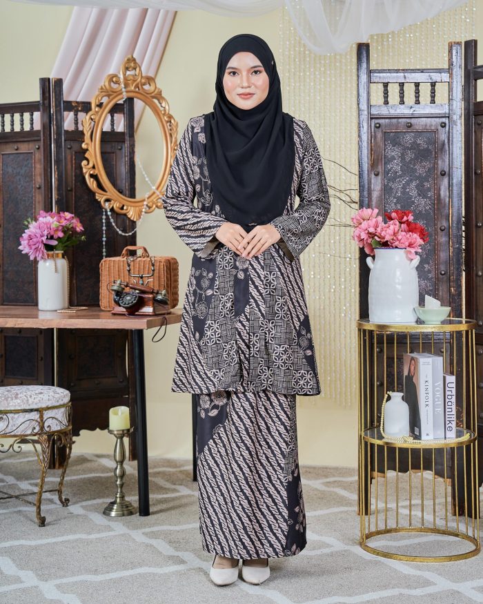 Baju Kebarung Moden Batik Sultanah 9.0 - Setiawan Black