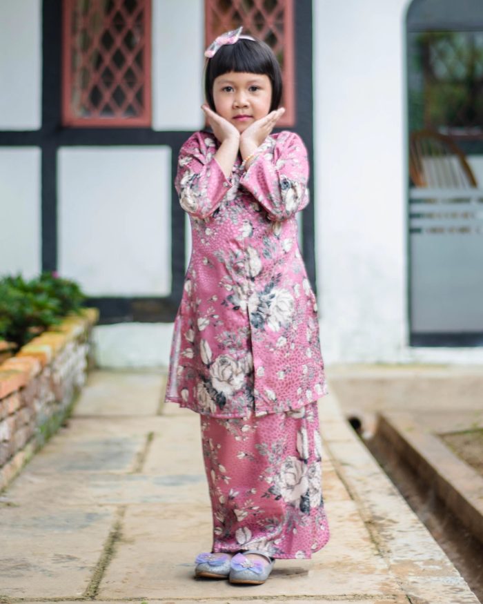 Baju Kebarung Moden Shafaa Kids - Sweet Pink - Image 3