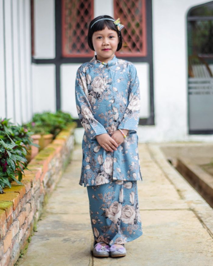 Baju Kebarung Moden Shafaa Kids - Baby Blue - Image 2