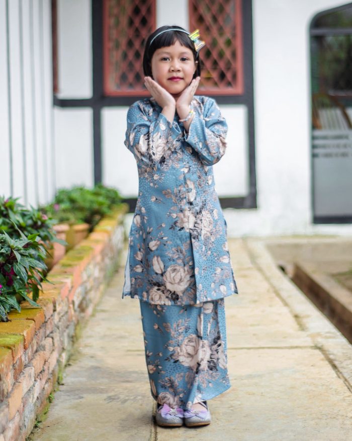 Baju Kebarung Moden Shafaa Kids - Baby Blue - Image 3