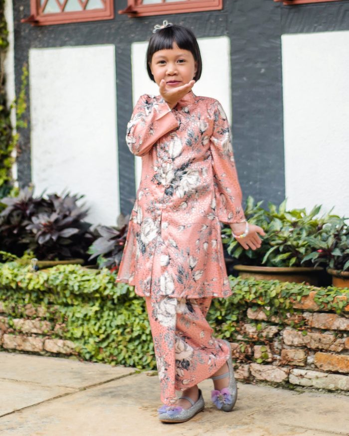 Baju Kebarung Moden Shafaa Kids - Peach - Image 3