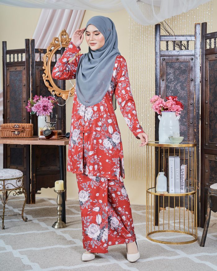 Baju Kebarung Moden Shafaa - Red Chili