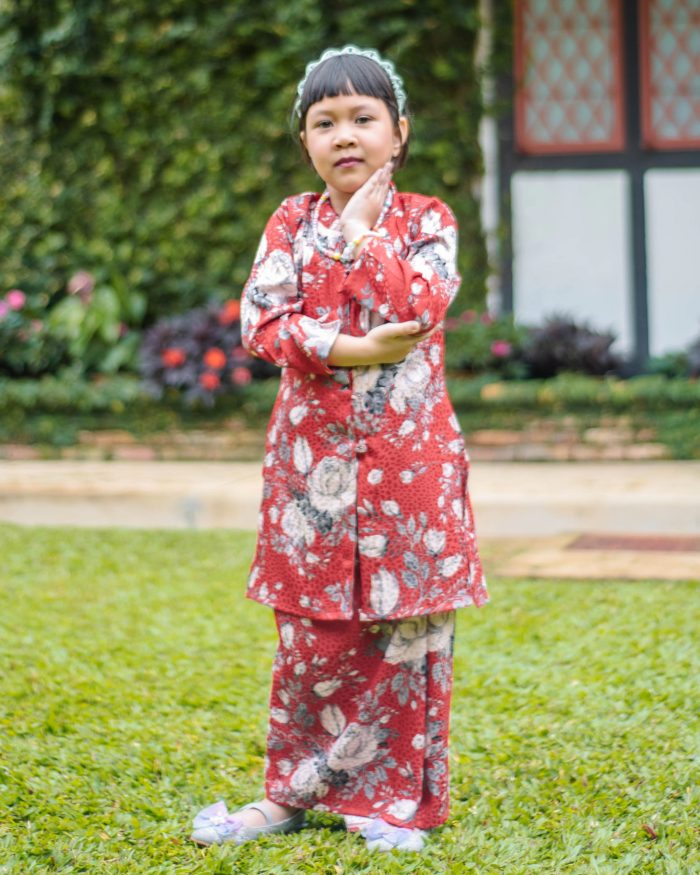 Baju Kebarung Moden Shafaa Kids - Red Chili - Image 2